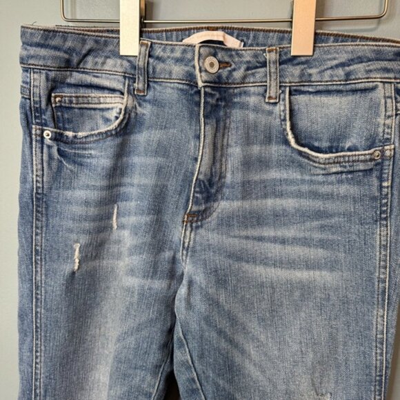 Zara Straight Leg Cropped Fringe Hem Distressed Jeans. Mid Rise. Size 28 - Picture 4 of 12